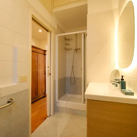 Gian's Trevi Buddyrent 公寓 *